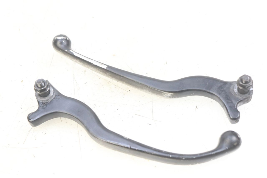 photo de BRAKE LEVER PAIR PIAGGIO X8 125 (2004 - 2007) - Component detail