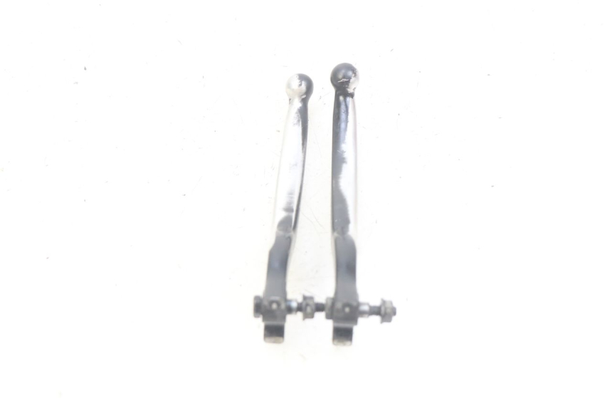 photo de BRAKE LEVER PAIR PIAGGIO XEVO - X EVO 125 (2007 - 2017) - Component detail