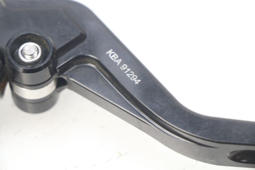 photo de BRAKE LEVER PAIR KAWASAKI Z 650 (2016 - 2019) - Alternative perspective