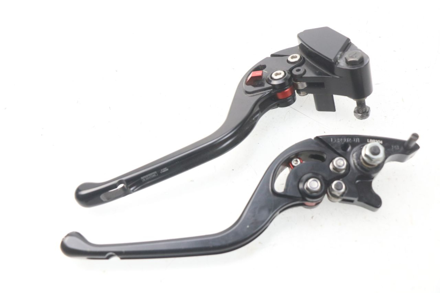 photo de BRAKE LEVER KAWASAKI Z Z900 900 (2017 - 2019) - Fixing points details