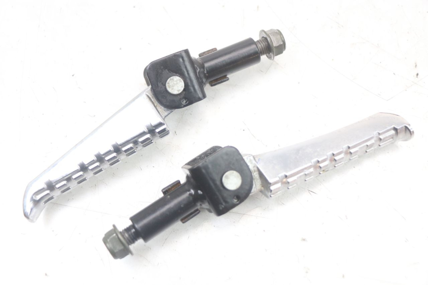 photo de PAIR REAR MOUNT FOOTRESTS MASH LEGEND'R 4T 50 (2021 - 2025) - Alternative perspective