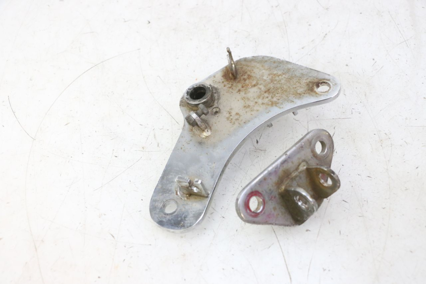 photo de PAIR FRONT MOUNT FOOTRESTS HYOSUNG GV AQUILA 125 (2000 - 2009) - Product overview