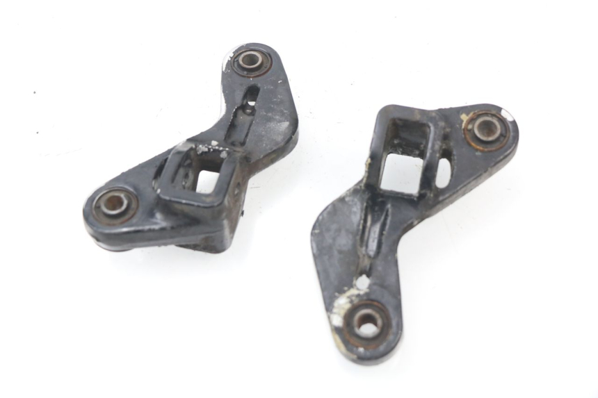 photo de PAIR FRONT MOUNT FOOTRESTS SUZUKI GSXF GSX F 600 (1988 - 1997) - Component detail