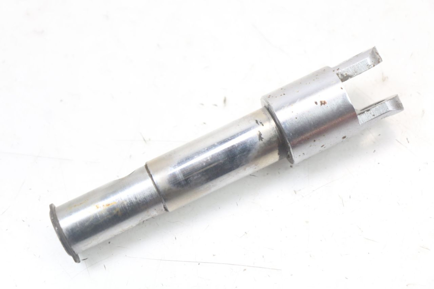 photo de PAIR FRONT MOUNT FOOTRESTS HARLEY DAVIDSON SPORTSTER XL CUSTOM 883 (1999 - 2006) - Fixing points details