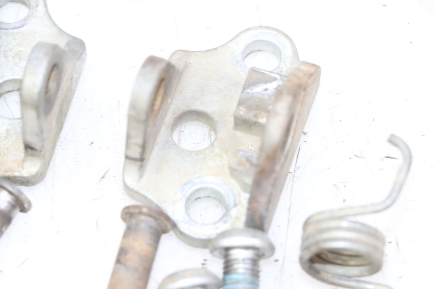 photo de PAIR FRONT MOUNT FOOTRESTS YAMAHA YZ-F YZF 250 (2014 - 2018) - Alternative perspective