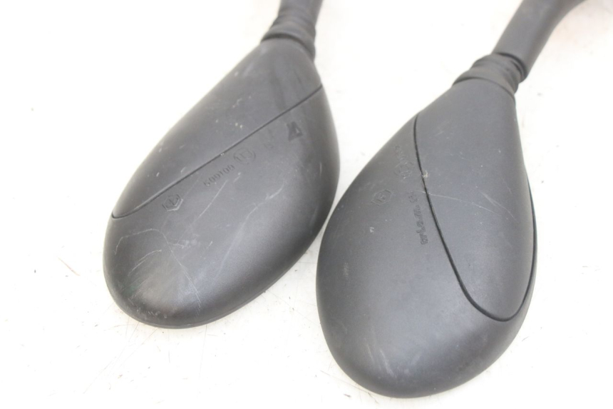 photo de PAIR OF REARVIEW MIRRORS PIAGGIO FLY 125 (2005 - 2012) - Alternative perspective