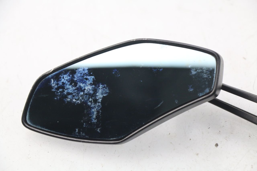 photo de MIRRORS YAMAHA FZ8 800 (2010 - 2016) - Fixing points details