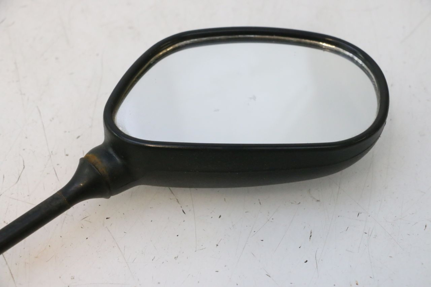photo de MIRRORS PEUGEOT KISBEE 4T 50 (2018 - 2022) - High-resolution close-up