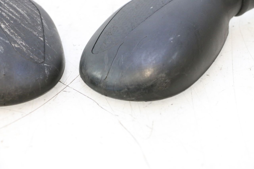 photo de PAIR OF REARVIEW MIRRORS PEUGEOT LUDIX 50 (2008 - 2017) - Zoom on usage condition