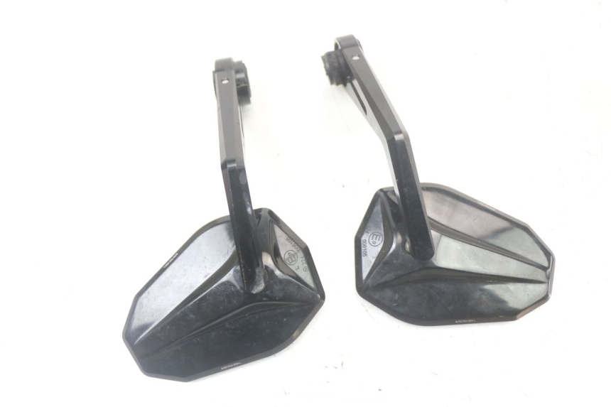 photo de MIRRORS SUZUKI GSR 750 (2011 - 2017) - Component detail