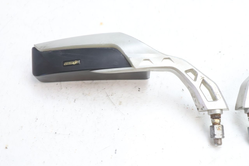 photo de MIRRORS YAMAHA XJR 1300 (1998 - 2002) - Surface and material condition