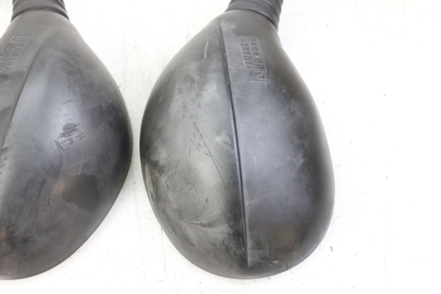 photo de PAIR OF REARVIEW MIRRORS YAMAHA YP MAJESTY 125 (2007 - 2010) - Fixing points details