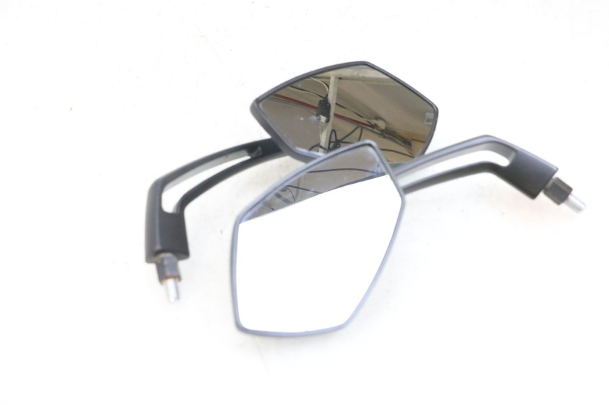 photo de MIRRORS KAWASAKI ZR 7 750 (1999 - 2004) - Alternative perspective