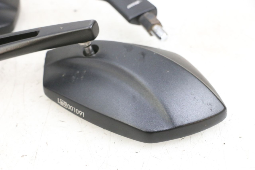 photo de MIRRORS KAWASAKI ZR 7 750 (1999 - 2004) - Checked used part