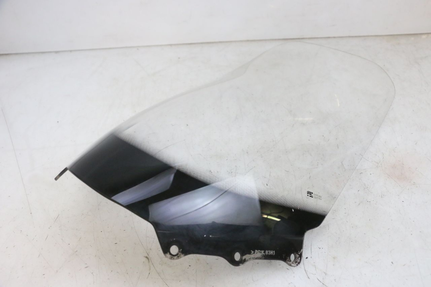 photo de WINDSCREEN SUZUKI BURGMAN 125 (2007 - 2014) - Markings and original references