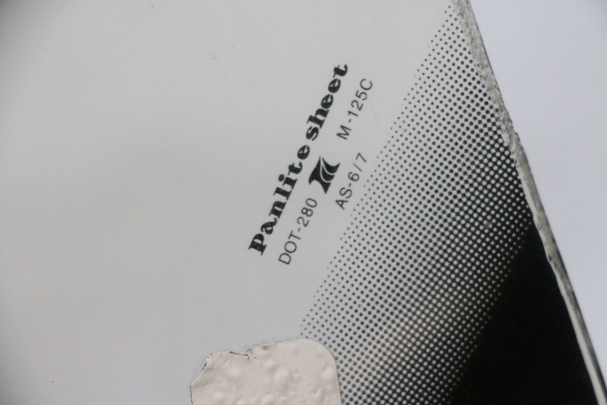 photo de WINDSCREEN SUZUKI BURGMAN EXECUTIVE ABS 650 (2006 - 2012) - Component detail