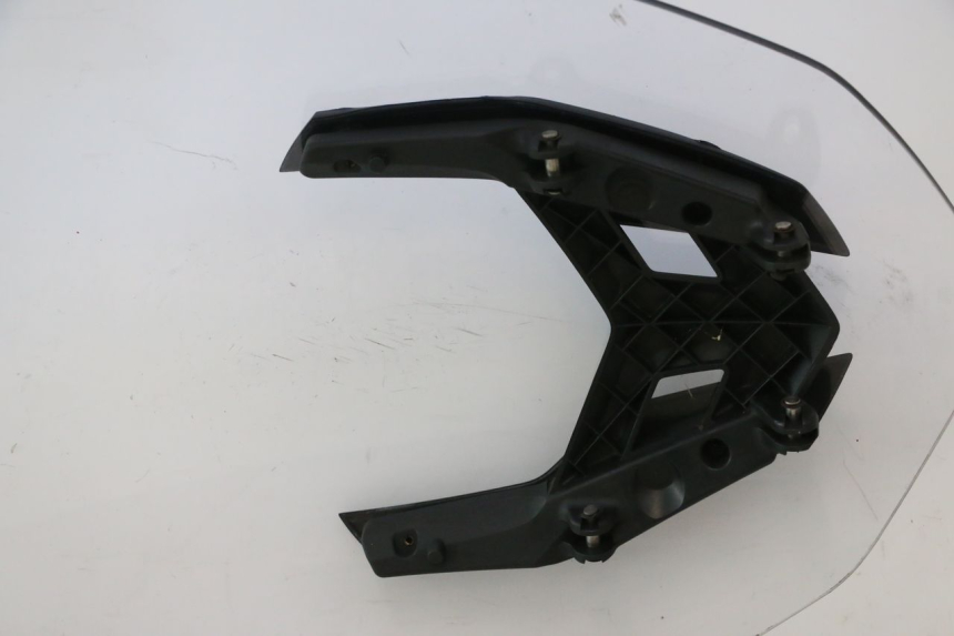 photo de WINDSCREEN BMW C SPORT 650 (2015 - 2021) - Fixing points details