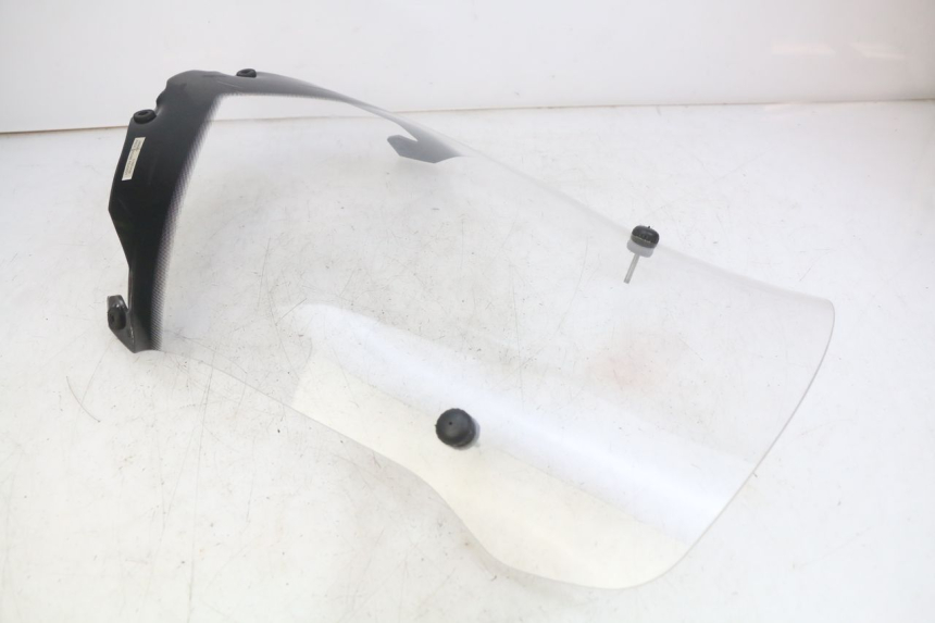 photo de WINDSCREEN PEUGEOT CITYSTAR AIR 125 (2014 - 2017) - Surface and material condition