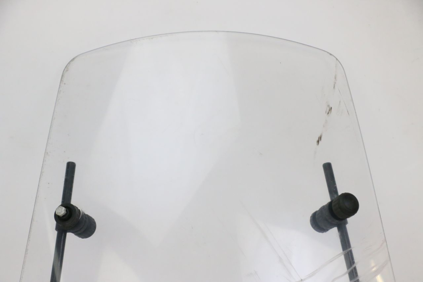 photo de WINDSCREEN PEUGEOT E-VIVACITY 1 (2012 - 2018) - Supplementary product photo