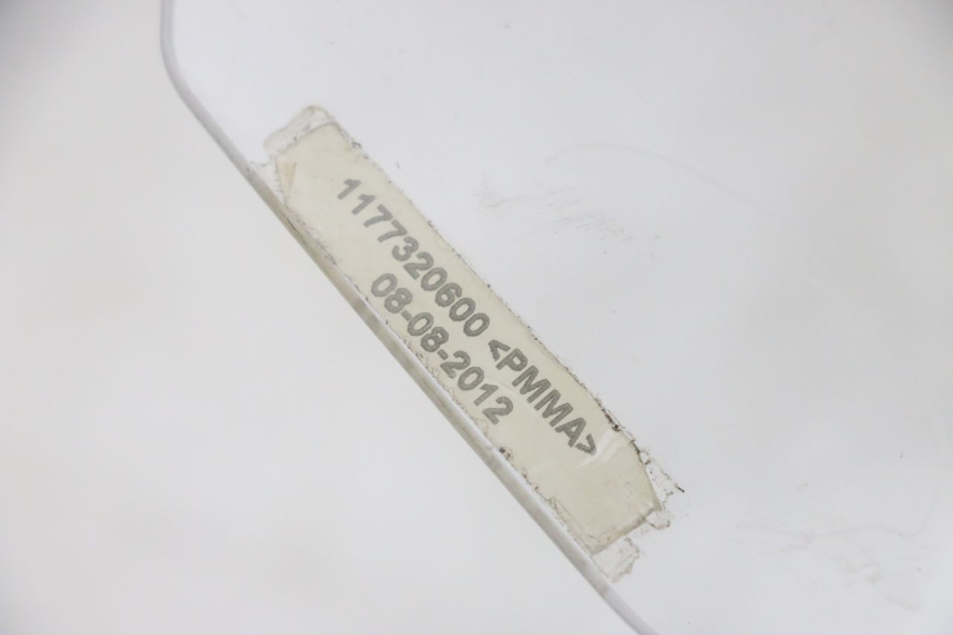 photo de WINDSCREEN PEUGEOT E-VIVACITY 1 (2012 - 2018) - Zoom on usage condition