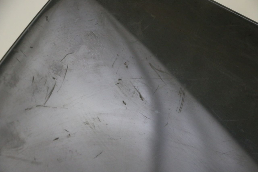 photo de WINDSCREEN PEUGEOT ELYSTAR 50 (2002 - 2014) - Zoom on usage condition