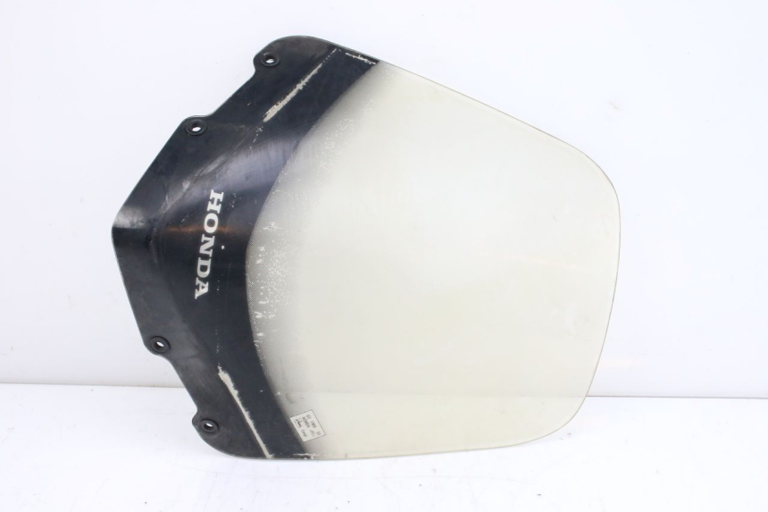 photo de WINDSCREEN HONDA FES PANTHEON 125 (2003 - 2007) - Zoom on usage condition