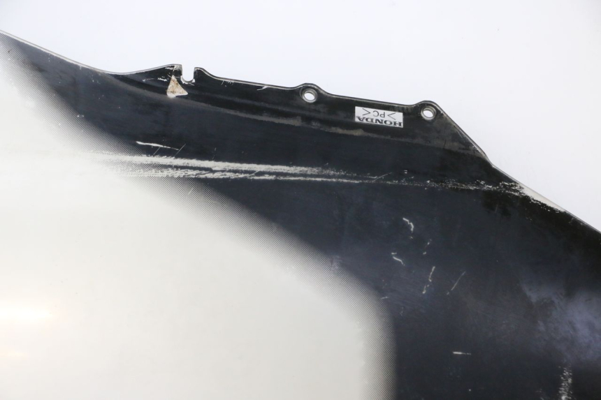 photo de WINDSCREEN HONDA FES S-WING SWING ABS 125 (2007 - 2015) - Focus on structure