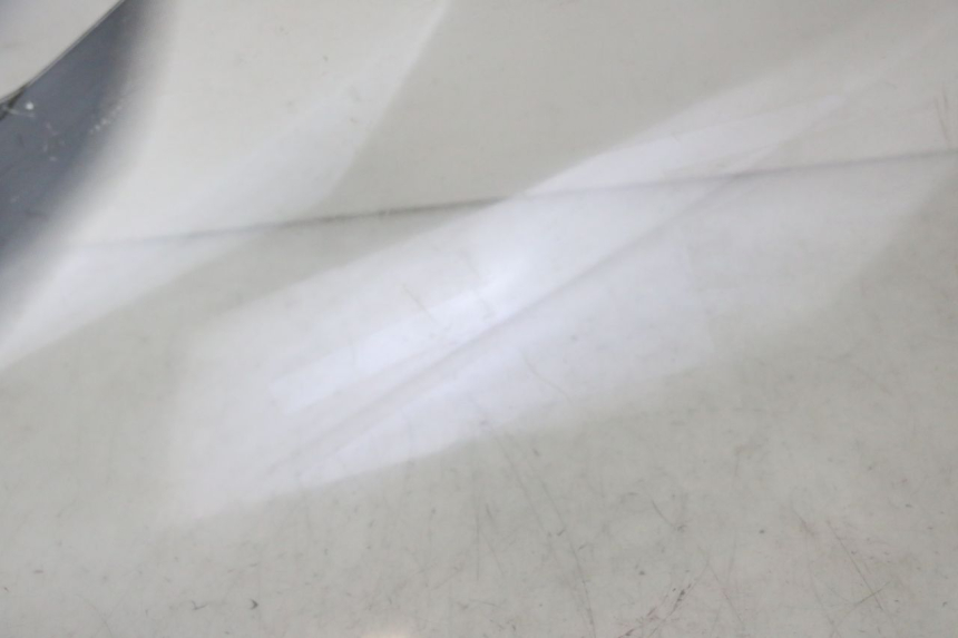 photo de WINDSCREEN HONDA FES S-WING SWING ABS 125 (2007 - 2015) - Fixing points details