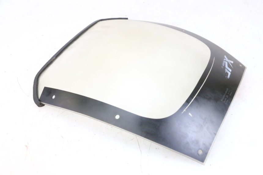 photo de WINDSCREEN KAWASAKI GPX R WARBIRD 600 (1988 - 1993) - Distinctive features