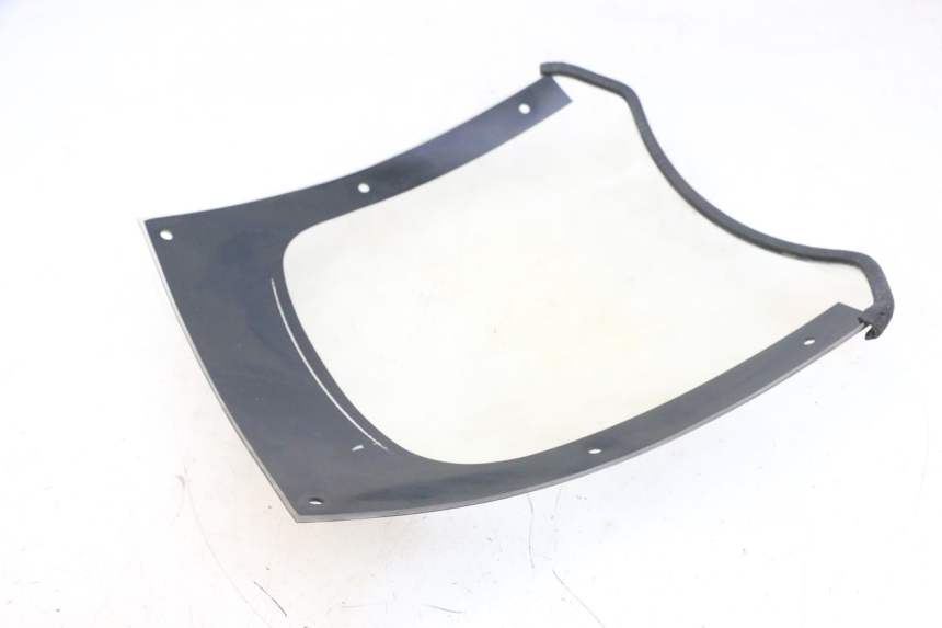 photo de WINDSCREEN KAWASAKI GPX R WARBIRD 600 (1988 - 1993) - Surface and material condition