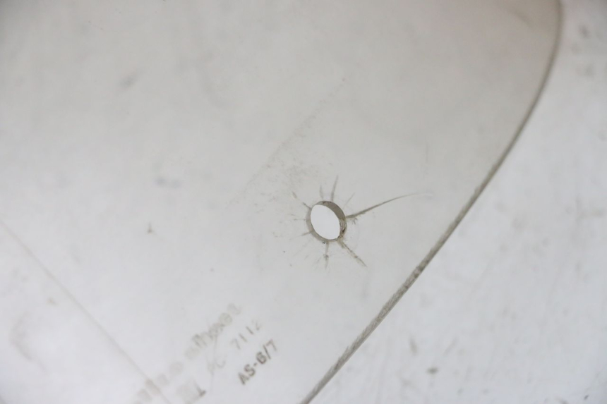 photo de WINDSCREEN KAWASAKI GPZ RX 1000 (1986 - 1988) - Distinctive features