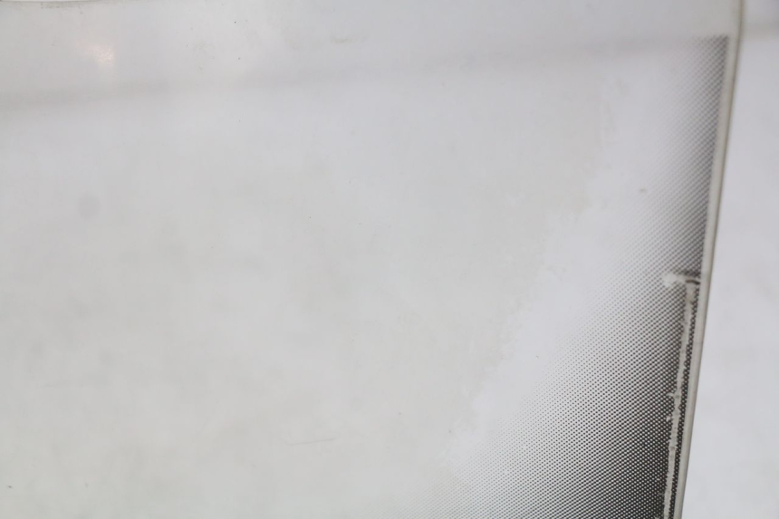 photo de WINDSCREEN SUZUKI GSX-F GSX  F 1100 (1988 - 1994) - Fixing points details