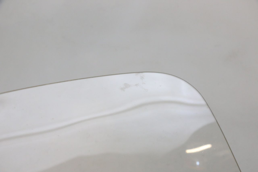 photo de WINDSHIELD HONDA FORZA 125 (2021 - 2025) - Fixing points details