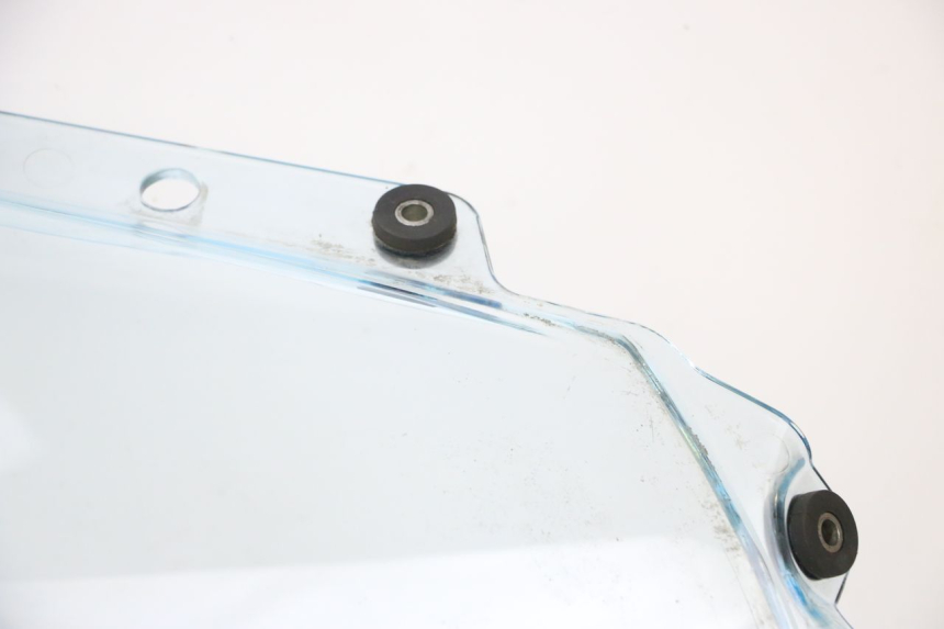 photo de WINDSCREEN PIAGGIO MP3 125 (2006 - 2014) - Focus on structure