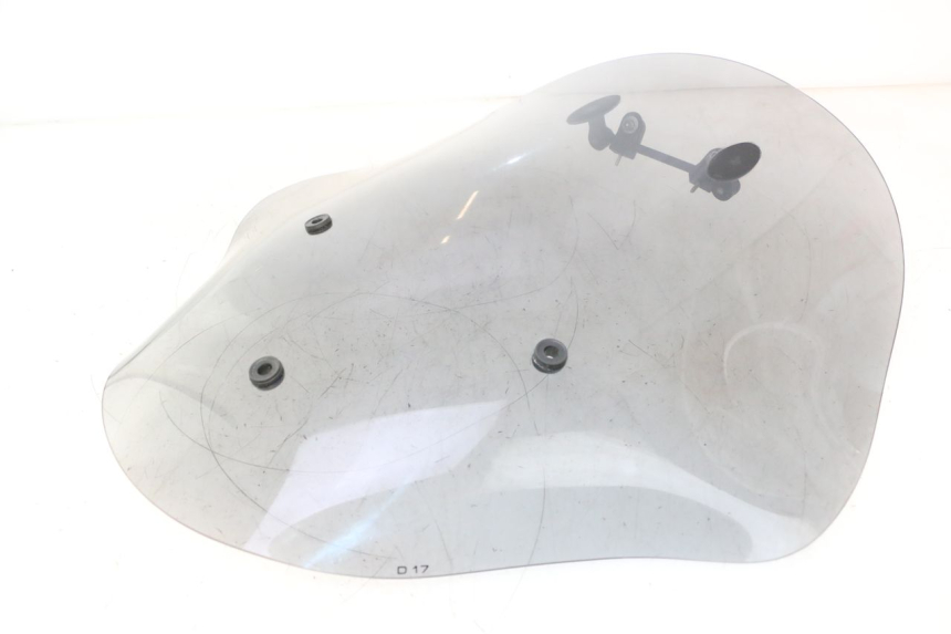 photo de WINDSCREEN PIAGGIO MP3 500 (2016 - 2018) - High-resolution close-up