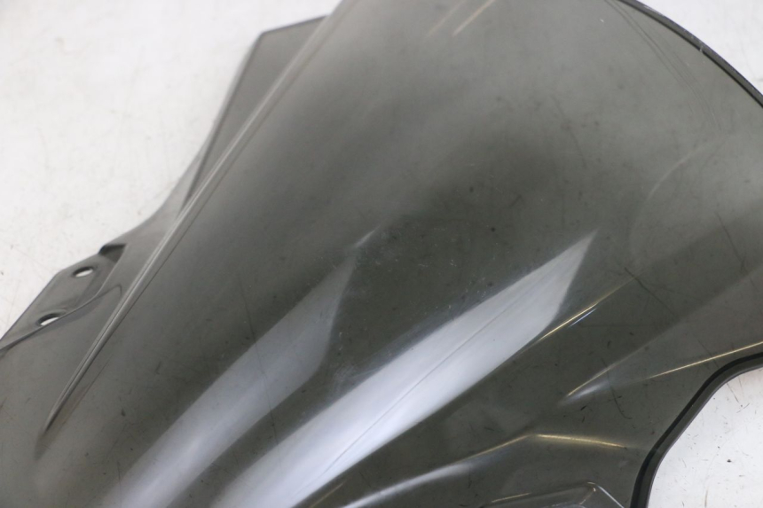 photo de WINDSCREEN KAWASAKI NINJA 400 (2018 - 2023) - Technical close-up