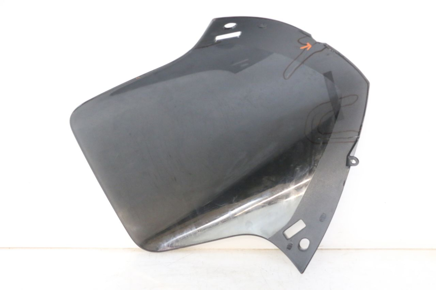 photo de WINDSCREEN PEUGEOT ELYSTAR 50 (2002 - 2014) - Surface and material condition