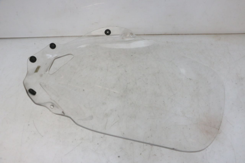 photo de WINDSCREEN PEUGEOT SATELIS COMPRESSOR K15 125 (2006 - 2009) - Zoom on usage condition