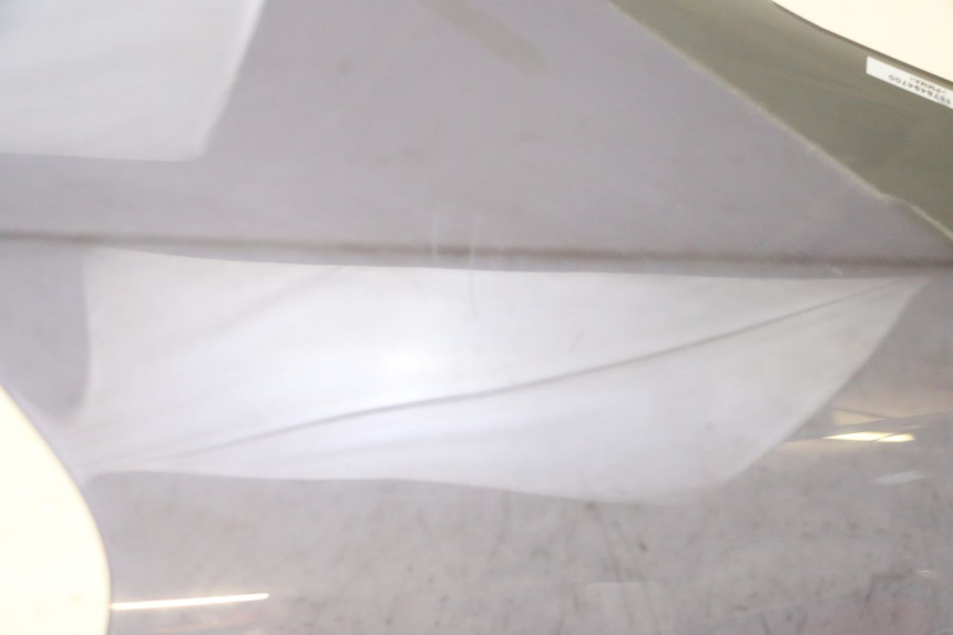 photo de WINDSCREEN PEUGEOT SATELIS 125 (2013 - 2018) - Zoom on usage condition