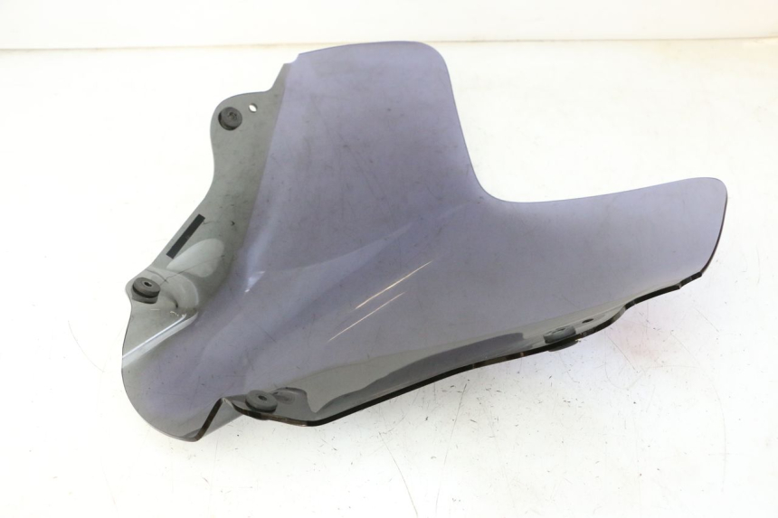 photo de WINDSCREEN PEUGEOT SATELIS 125 (2013 - 2018) - Technical close-up