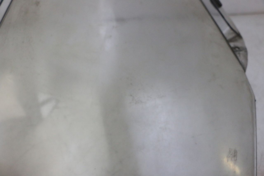 photo de WINDSCREEN PEUGEOT SATELIS 125 (2006 - 2009) - Markings and original references