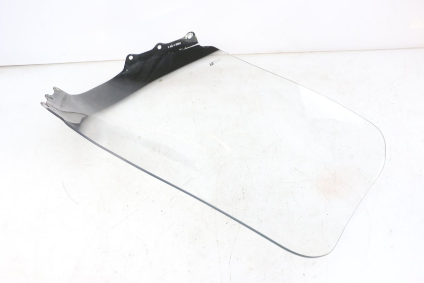 photo de WINDSCREEN SUZUKI BURGMAN 125 (2018 - 2021) - Component detail