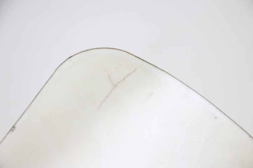 photo de WINDSCREEN SUZUKI UH BURGMAN 125 (2002 - 2006) - Technical close-up