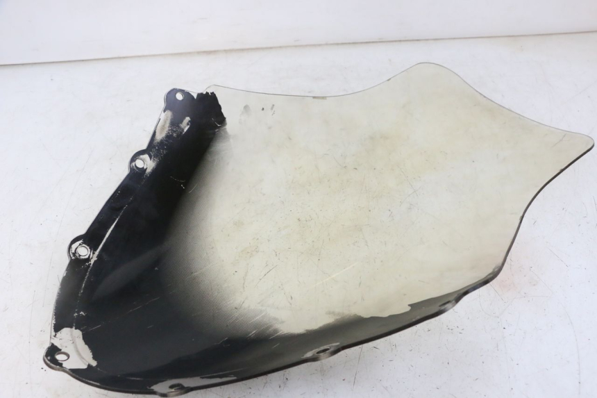 photo de WINDSCREEN SUZUKI UH BURGMAN 125 (2002 - 2006) - Fixing points details