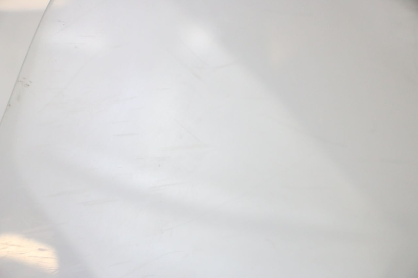 photo de WINDSCREEN PIAGGIO VESPA GTS SUPER IE 125 (2009 - 2016) - High-resolution close-up