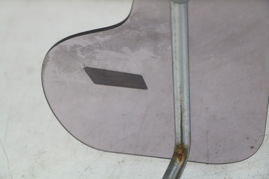 photo de WINDSCREEN PIAGGIO VESPA SPRINT 2T 50 (2014 - 2018) - Alternative perspective