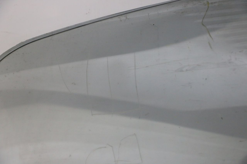 photo de WINDSCREEN YAMAHA X-MAX XMAX ABS 250 (2010 - 2012) - Detailed visual inspection