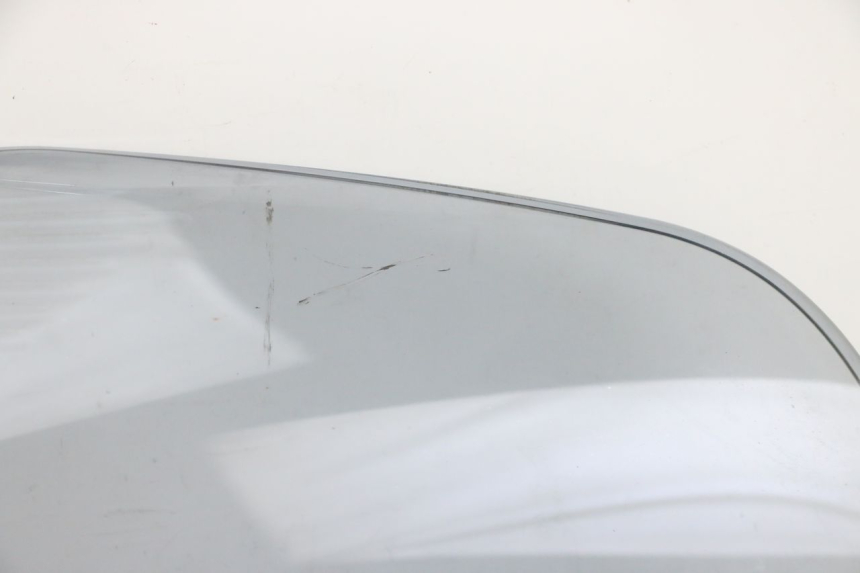 photo de WINDSCREEN YAMAHA X-MAX XMAX 125 (2010 - 2013) - Detailed visual inspection