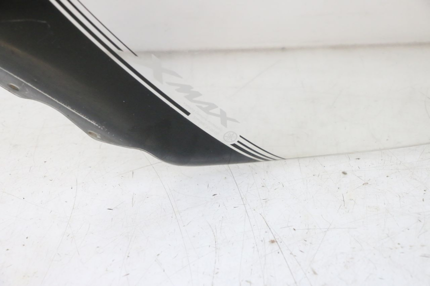 photo de WINDSCREEN YAMAHA X-MAX XMAX 125 (2010 - 2013) - Detailed visual inspection