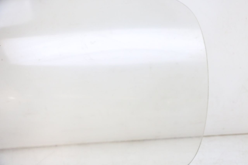 photo de WINDSCREEN YAMAHA X-MAX XMAX 125 (2010 - 2013) - Focus on structure